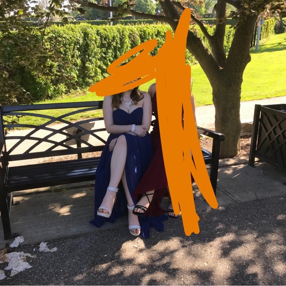 Prom/ grad dress - Picture 4 of 4